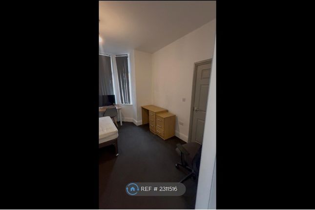 Tootal Road, Salford photo 5