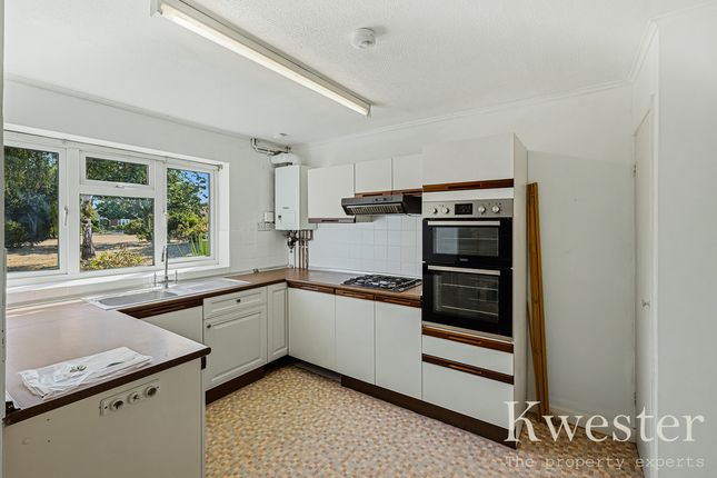 39, Aylesbeare, Southend-on-sea photo 4