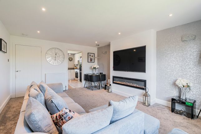 9, Broomhouse Loan, Edinburgh photo 3