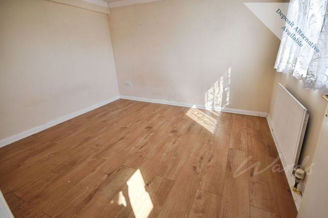 Room 3, 5, Stuart Road, Gillingham photo 2