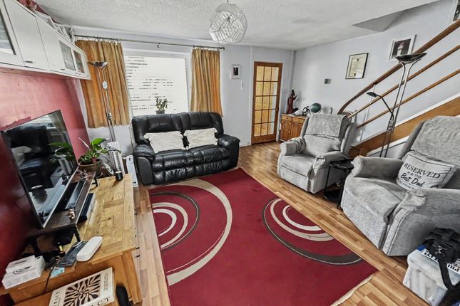 38 Mode Hill Lane, Manchester photo 3