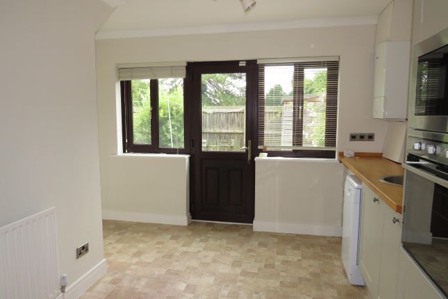 23, Oldbury Prior, CALNE photo 3