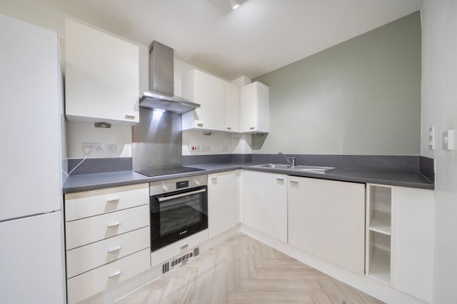 Flat 16, Johnston Court0, 77, Oliver Road, London photo 4