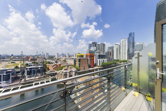 Flat for sale in Clonmel Court, 14 Turnberry Quay, Crossharbour