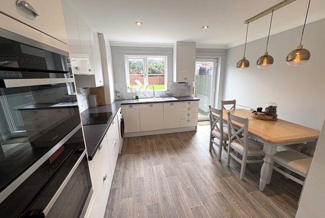 10, Sawmills Way Devon, Honiton photo 2