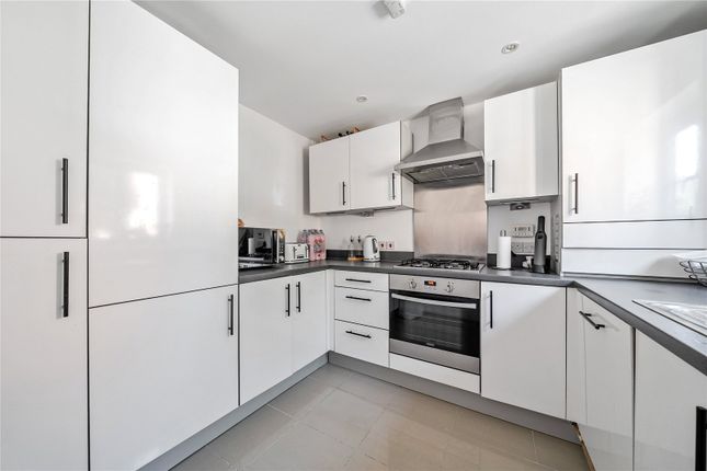 64, Waratah Drive, Chislehurst photo 2