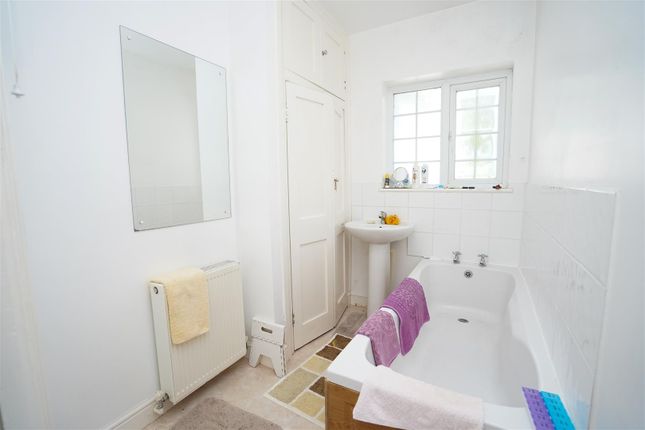 Hillcrest, Graynfylde Drive, Bideford photo 2