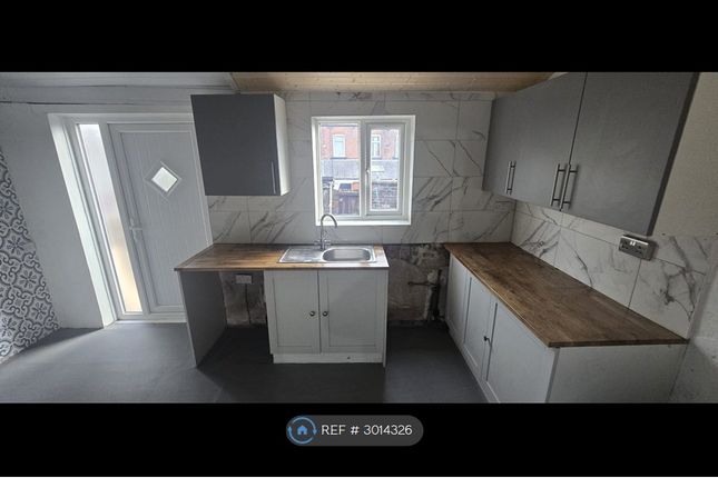 Maudsley St, Bury photo 3