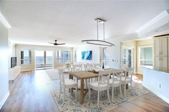 Town house for sale in 8814 S Sea Oaks Way #304, Vero Beach, Florida, United States Of America