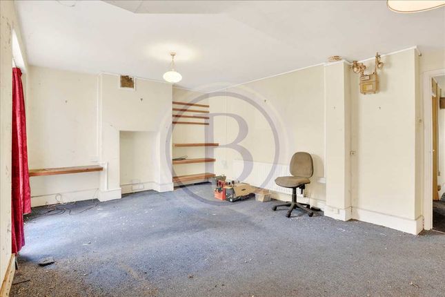 Garden Flat, 31, Dalmeny Road, London photo 3