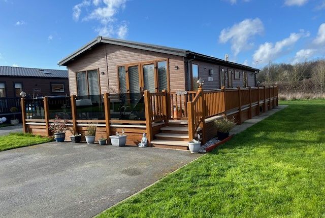 2-bed caravan on Abbey Farm Holiday Park, Dark Ln, Ormskirk, £185,995