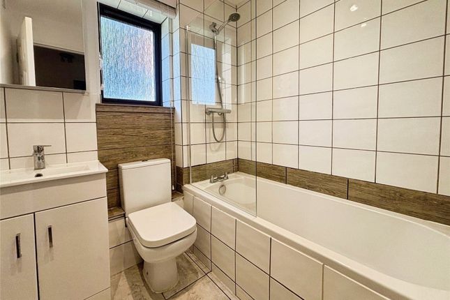 51, St. Pauls Court, Berkshire photo 4