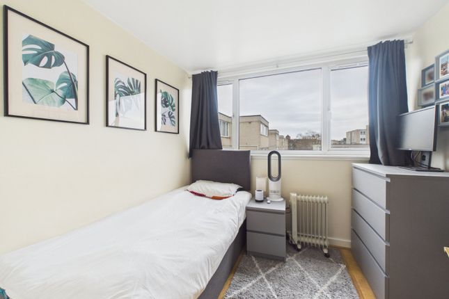 20, Christian Square, Windsor photo 5