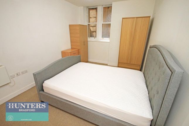 Flat for sale in Cater Street Little Germany, Bradford, West Yorkshire