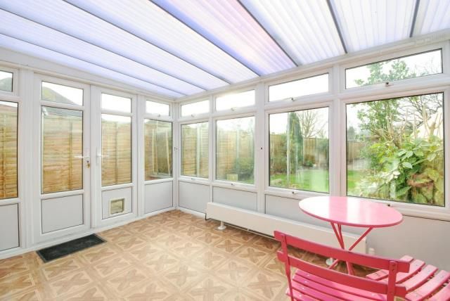 8, Drake Avenue, Didcot photo 4