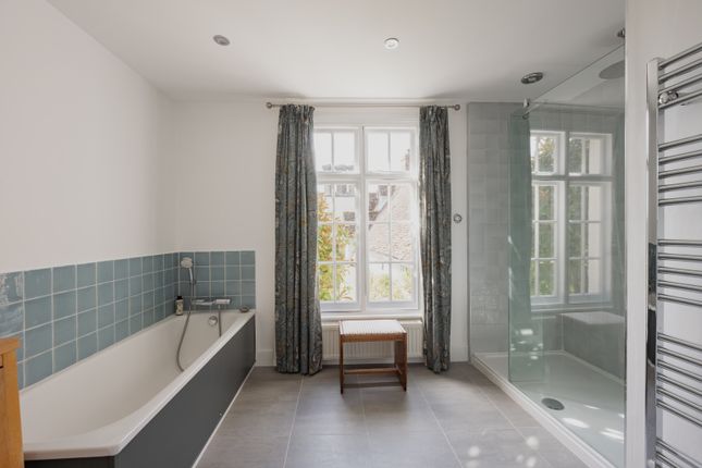 312457 - 10 High St, Toft-15.Jpg