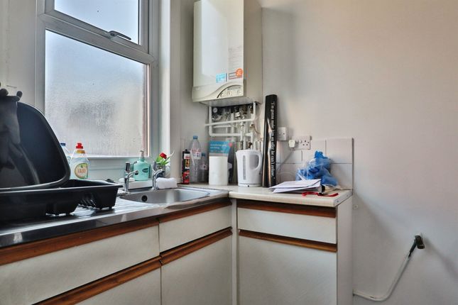 3, Highbury Place, Leeds photo 4