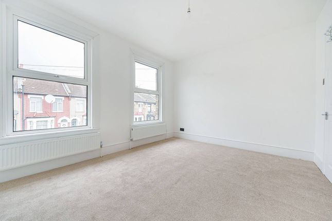 Thumbnail Terraced house to rent in Henley Road N18, Edmonton, London,