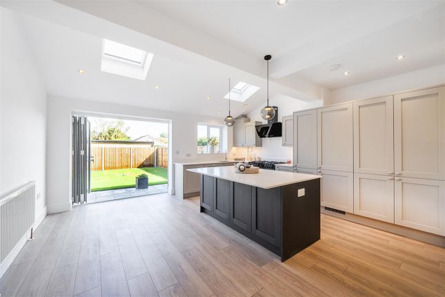 155, Cornwall Road, Ruislip photo 2