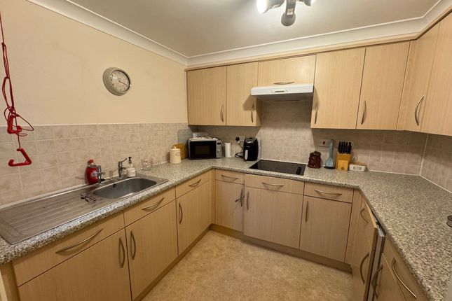 Flat 9, 50, Cliff Lane, Ipswich photo 4