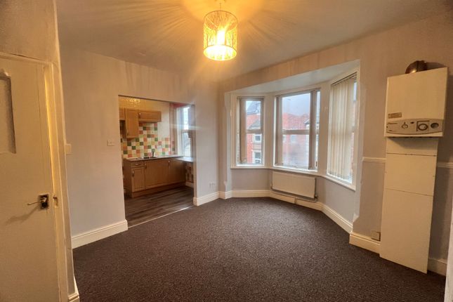 Flat to rent in Prince Alfred Avenue, Skegness PE25
