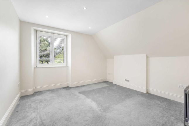 Flat for sale in Goldens Way, Goldings, Hertford