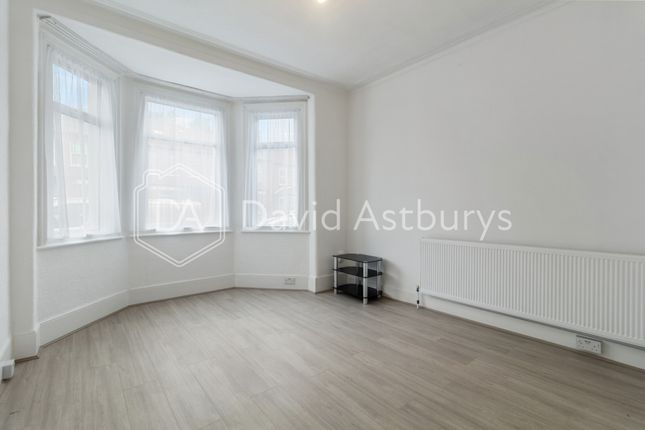 Terraced house to rent in Saxon Road, Wood Green, London