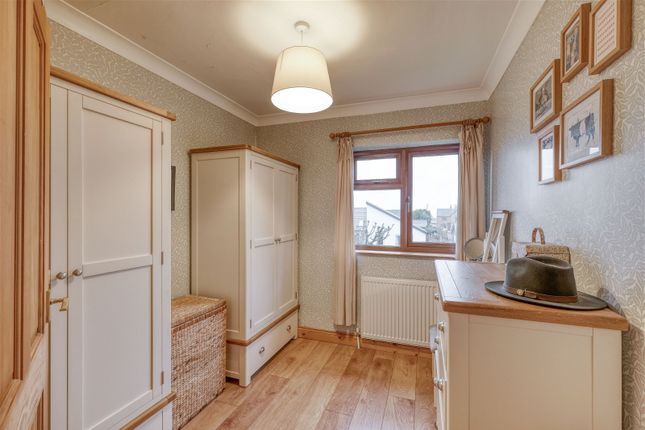 Semi-detached house for sale in Oakleigh Avenue, Hallow, Worcester
