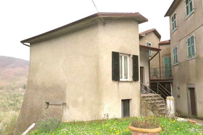 Thumbnail Town house for sale in Massa-Carrara, Tresana, Italy