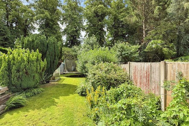 13, Lockton Avenue, Heanor photo 2