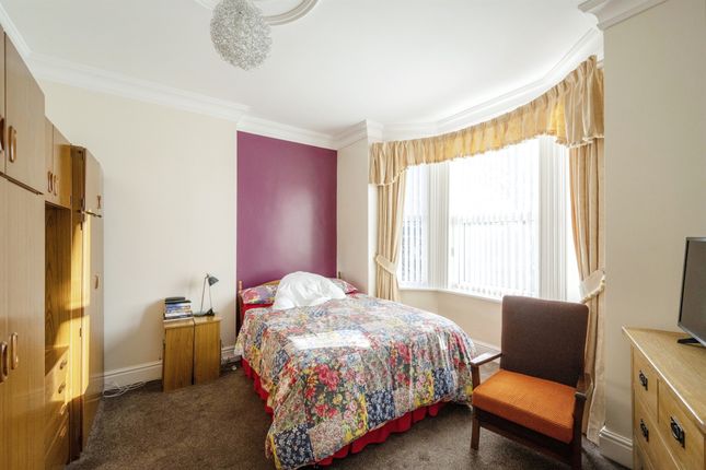 Flat for sale in Thorne Road, Wheatley, Doncaster