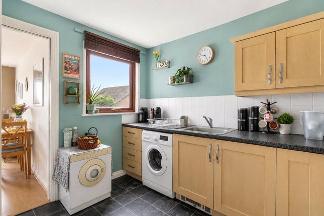 Private OR - Flat 7, Sydenham House,, Sun Street, Berkshire photo 4