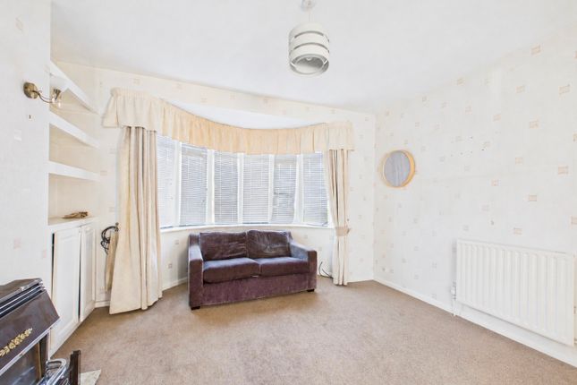 4 Durston Close, Leicester photo 3