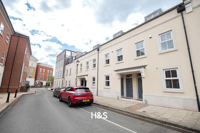 Town house for sale in Main Street, Shirley, Solihull