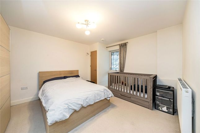 76, Fairthorn Road, Charlton photo 4
