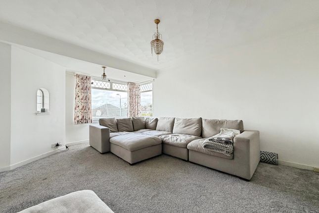 32, Cheviot Drive, Newton Mearns photo 4