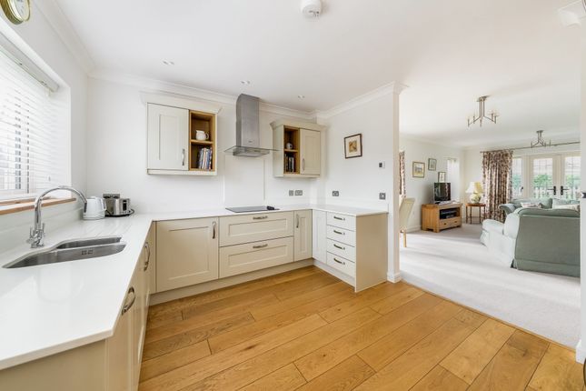 1 Southmoor Gardens, Abingdon photo 3