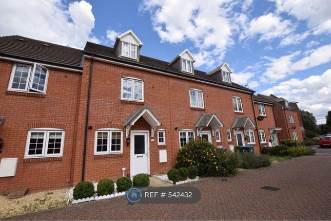 Thumbnail Terraced house to rent in Eggleton Close, Aylesbury
