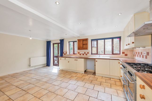 3 Swan Street, Baldock photo 4