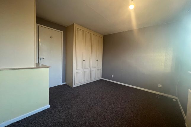 23, Gorse Lane, Syston photo 3