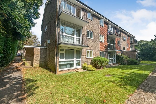 Thumbnail Flat for sale in Armadale Court, Westcote Road, Reading