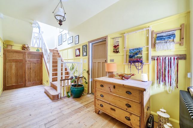 28, Cainscross Road, Gloucestershire photo 3