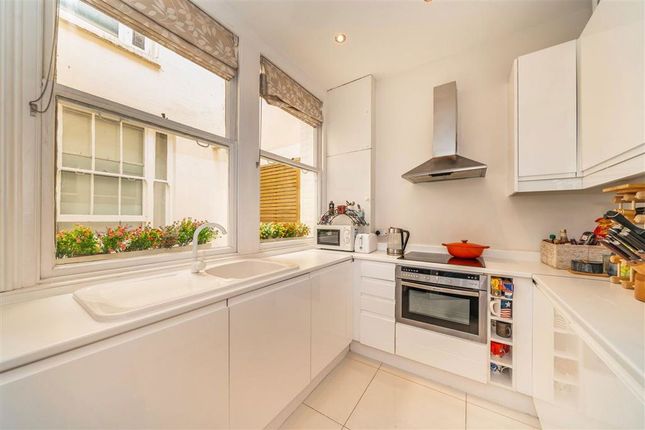 Flat 2, 28, Stanhope Gardens, London photo 3