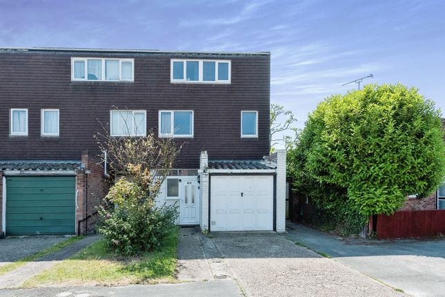 Thumbnail Town house for sale in Emmanuel Close, Mildenhall, Bury St. Edmunds