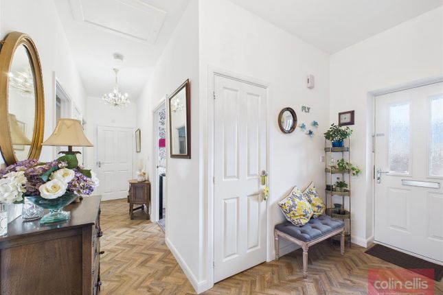 8, South Lea Road, Scarborough photo 2