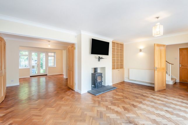 Little Struan, 41, Woodhill Avenue, Buckinghamshire photo 4