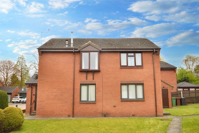 Flat for sale in Wayland Drive, Leeds, West Yorkshire