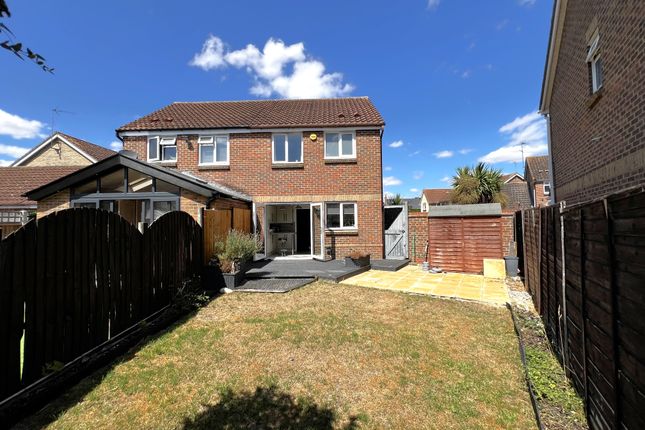 38, Pochard Way, Great Notley photo 3