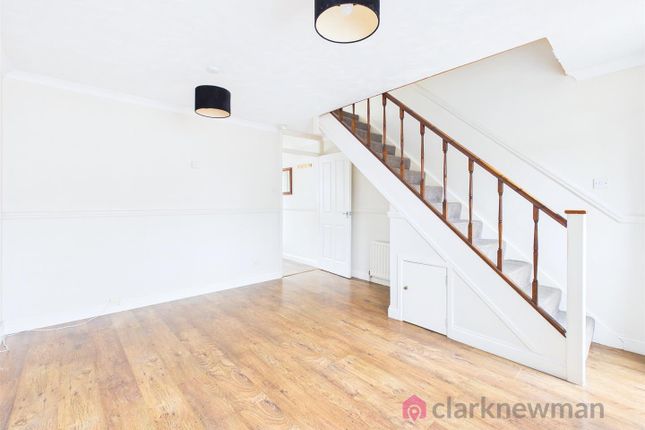 28, Sibneys Green, Harlow photo 3