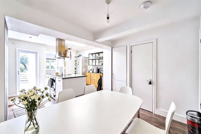 55, Maud Road, London photo 4